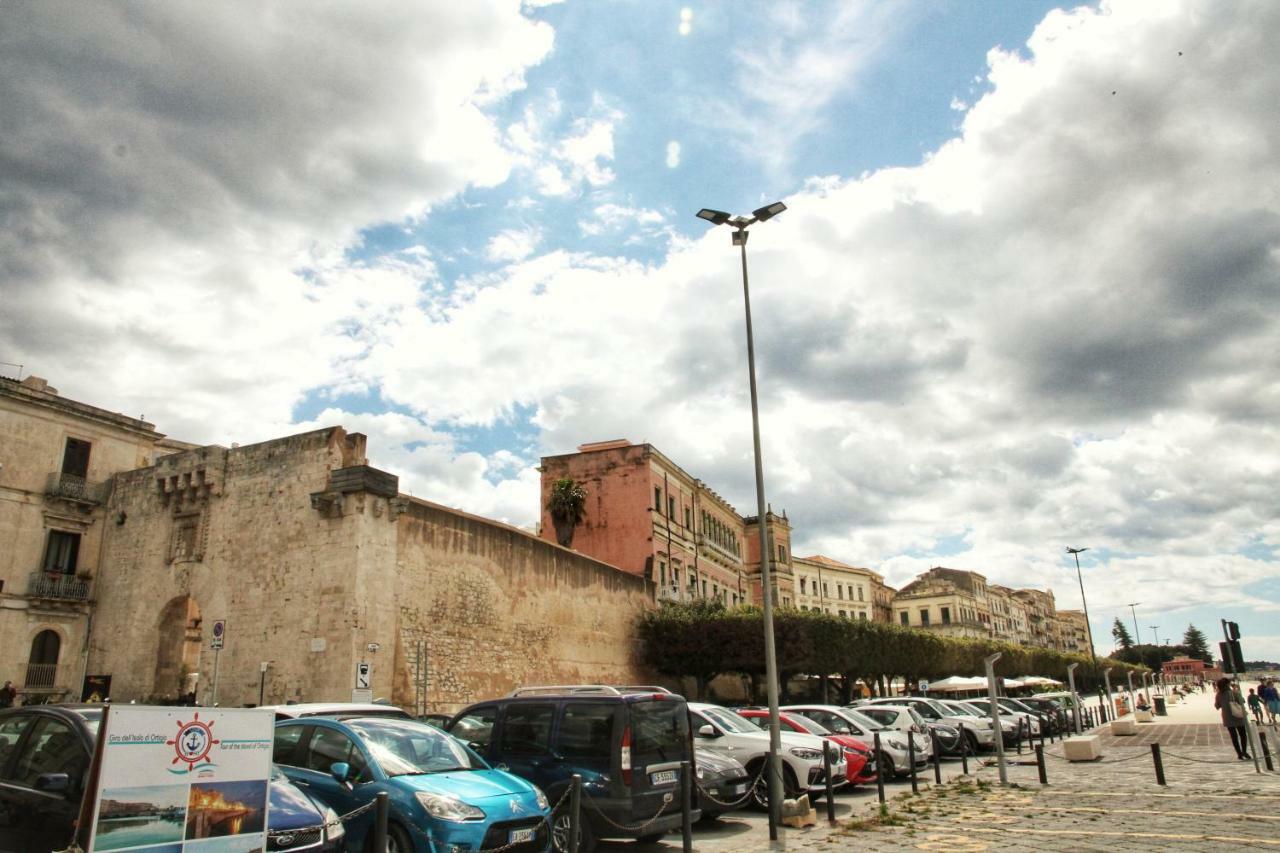 Essentia Rooms- Ortigia Holidays Syracuse Exterior foto